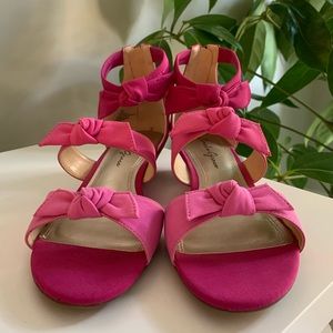 Size 7 Pink Sandals